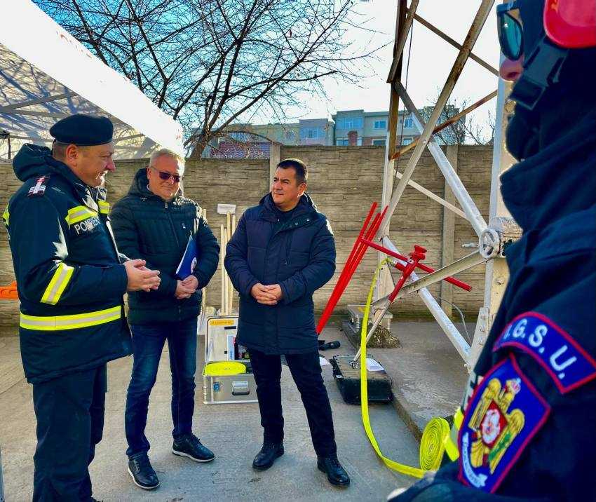 eveniment la ISU Argeș