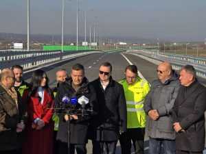 cf812ca1 25bd 4a52 836e 2a958a0310c7 - Primii 15,7 km din secţiunea 5 a autostrăzii Sibiu-Piteşti, inaugurați astăzi, cu 8 luni mai devreme