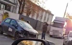 (VIDEO) Impact între două mașini pe Centura Piteștiului 21 cats 1 - (VIDEO) Impact între două mașini pe Centura Piteștiului