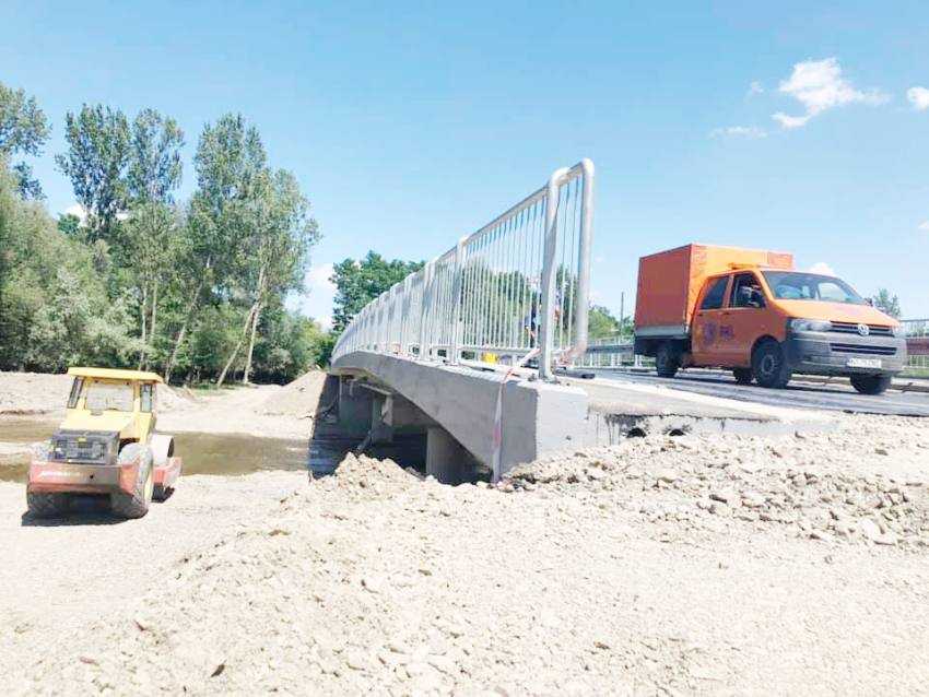 pod CDLA Albota foto descriptiv pod CDLA Albota