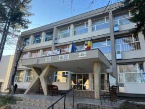 Peste 7 milioane de lei în renovarea energetică. Vezi cum arată acum Colegiul Național „Alexandru Odobescu” din Pitești 1 Sursă foto: Primăria Municipiului Pitești