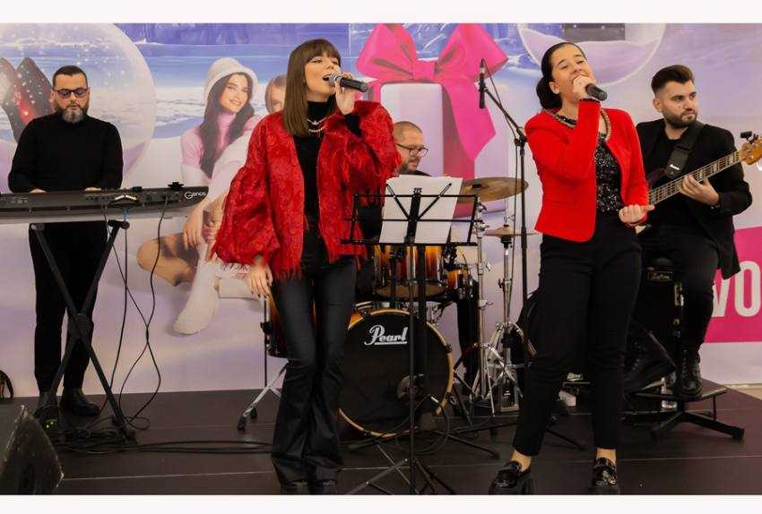 Trio 1 la arges mall Sursă foto: Filarmonica Pitesti