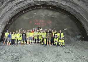 Tunelul „Alina” de pe Secțiunea 4 a Autostrăzii Sibiu-Pitești a ajuns la 1000 de metri 1 470174636 1109348807243641 1634999262759266735 n - Tunelul „Alina” de pe Secțiunea 4 a Autostrăzii Sibiu-Pitești a ajuns la 1000 de metri