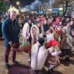 Aduc tradițiile la viață în centrul Piteștiului. Parada alaiurilor de colindători, pe traseul Piața „Vasile Milea” – Piața Primăriei 10 Sursă foto: FB Cristian Gentea.