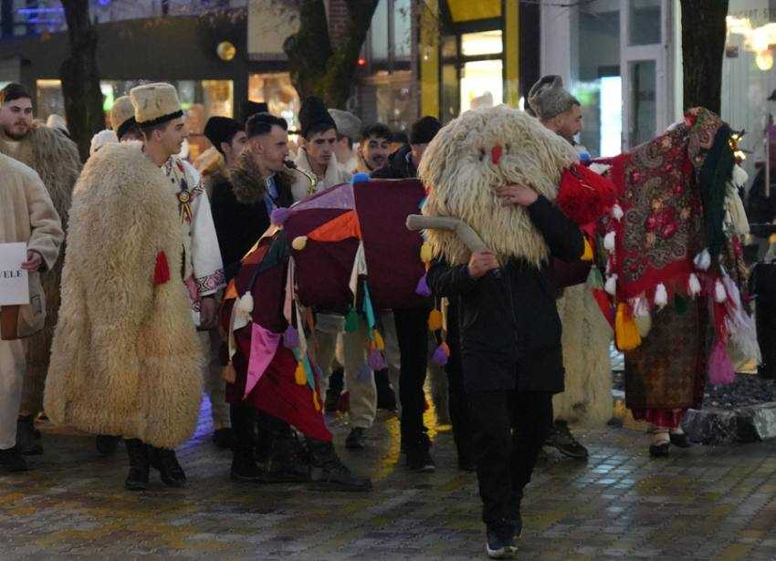 capra la colindat Sursă foto: FB Scoala Populară de Arte și Meserii Pitești
