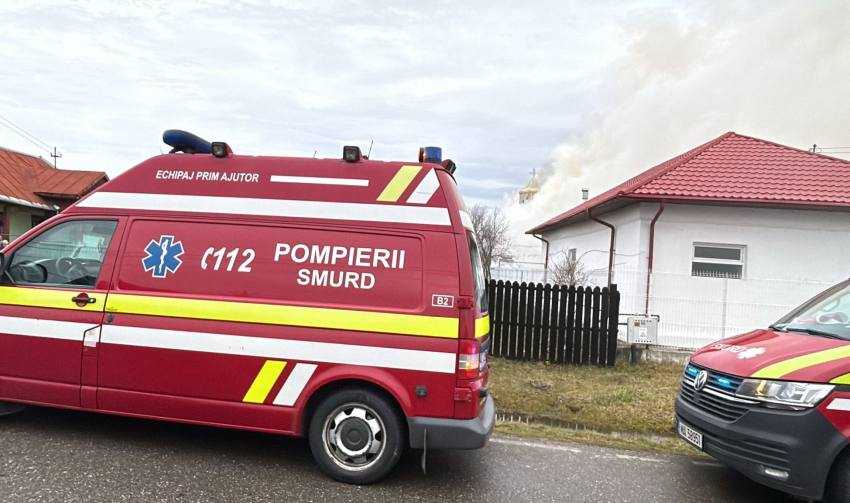 (Video) Argeș. Incendiu la o biserică din Albota, chiar în ziua de Crăciun 5 WhatsApp Image 2024 12 25 at 10.32.19 1 - (Video) Argeș. Incendiu la o biserică din Albota, chiar în ziua de Crăciun
