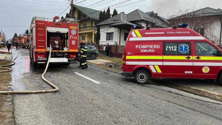 Incendiu puternic în comuna Lerești! Mai multe locuințe afectate! 7 WhatsApp Image 2024 12 25 at 14.05.51 - Incendiu puternic în comuna Lerești! Mai multe locuințe afectate!