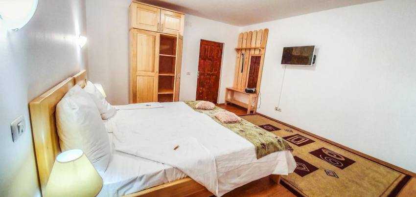 Cât costă o noapte de cazare de sărbători la pensiunea Monicăi Anghel din Berevoești 6 monia anghel pensiune2 - Cât costă o noapte de cazare de sărbători la pensiunea Monicăi Anghel din Berevoești