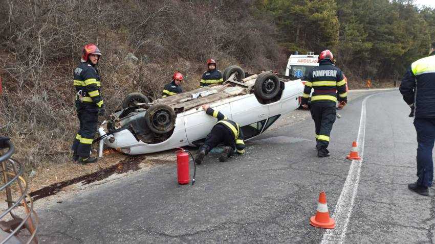 auto rasturnat la Câmpulung auto rasturnat la Câmpulung