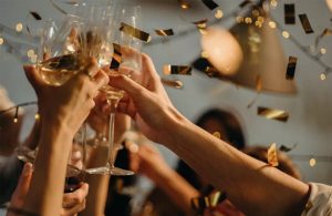 cats - Cum să te îmbraci de Revelion pentru a atrage norocul și energiile pozitive în 2025