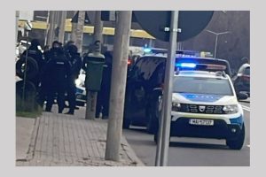 Scandal în cartierul Tudor Vladimirescu din Pitești 27 scandal Pitesti