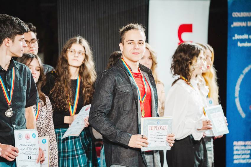 olimpici liceu premiere