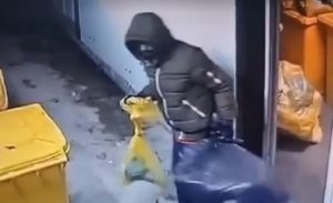 Bărbatul care a furat trei picioare amputate dintr-un spital din Capitală a fost prins 1 cats 2 - Bărbatul care a furat trei picioare amputate dintr-un spital din Capitală a fost prins