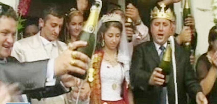 nunta costesti - Nuntă regească la Palatul de Alamă din Costești