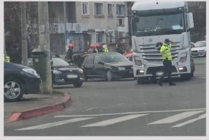 (Video) Accident rutier în cartierul Prundu din Pitești 1 accident in Pitesti