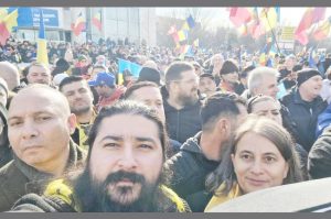 Deputatul AUR Bogdan Velcescu acuză Jandarmeria că a vrut să discrediteze hora lui Georgescu 1 Sursă foto: ediția tipărită.