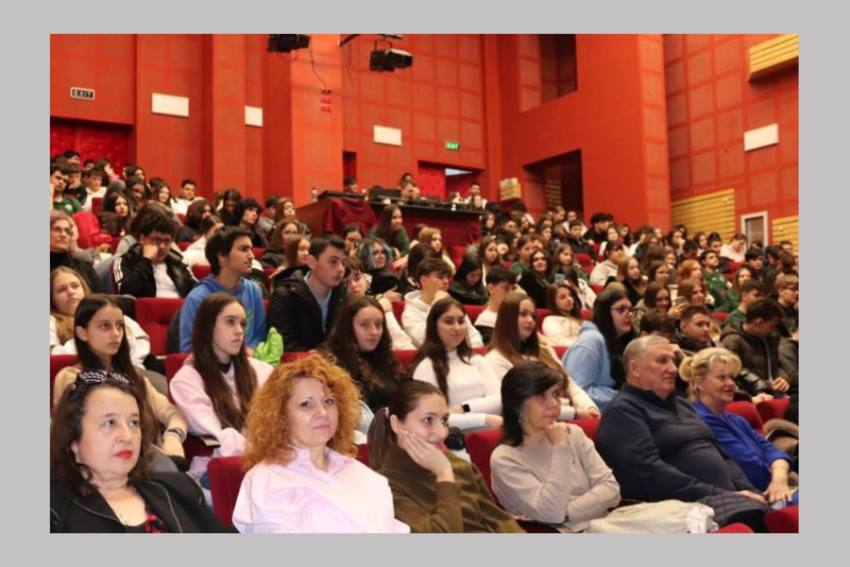 scurtmetrajul „Urmașii lui Cuza”