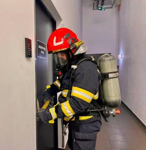 Imagine WhatsApp 2025 01 30 la 15.24.31 b49b5583 - (VIDEO) Incendiu la Argeș Mall! Exercițiu ISU