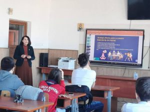 Dependența de ecrane: Provocările erei digitale și soluțiile locale 1 Sursă foto: FB Primăria Orașului Mioveni.