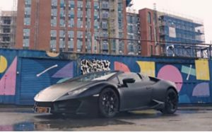 cats 1 - Un român din Marea Britanie a câștigat la loterie un Lamborghini Huracan