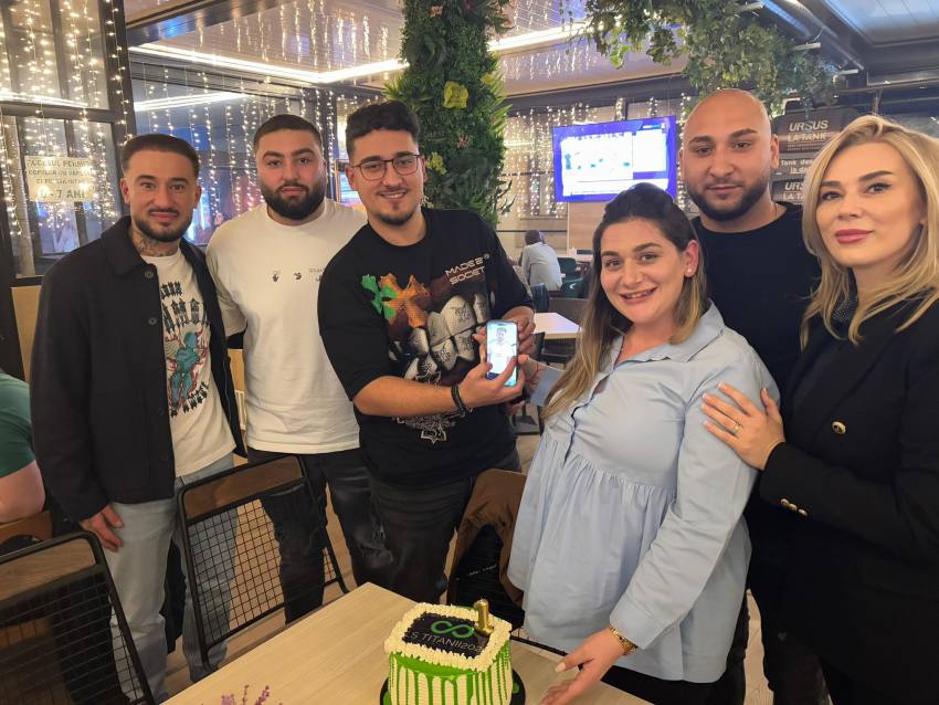 Karina Zamfirache și Bogdan Scarlat. Respectul ar trebui să definească profesioniștii din orice domeniu. 1 KARINA ZAMFIRACHE BOGDAN SCARLAT POZE CLUS SPORTIV TITANII 1 - Karina Zamfirache și Bogdan Scarlat. Respectul ar trebui să definească profesioniștii din orice domeniu.