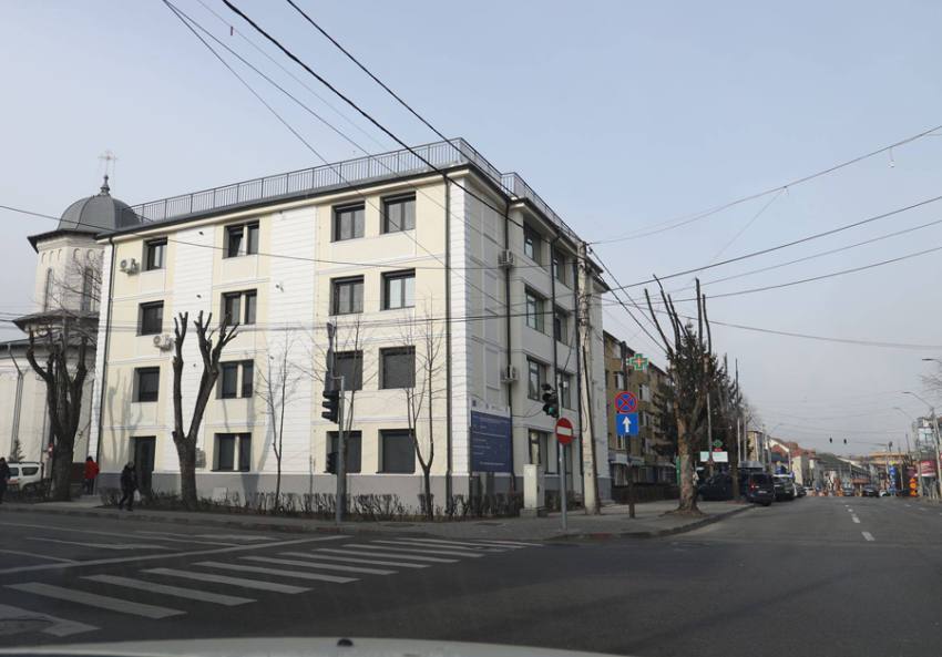 Ce poate face o reabilitare energetică? Bloc comunist transformat într-unul modern 3 Sursă foto: FB Cristian Gentea.