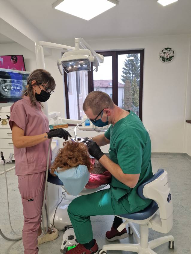 Oana Nicolescu și Dan Popescu. Provocarea de a reuși într-un domeniu în continuă dezvoltare 8 DAN POPESCU - Oana Nicolescu și Dan Popescu. Provocarea de a reuși într-un domeniu în continuă dezvoltare