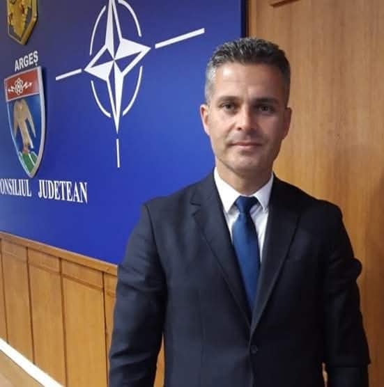 WhatsApp Image 2025 02 12 at 19.43.22 - Marian Clipici. Oportunitatea de a conduce și de a inspira pe cei din jurul tău ar trebui să fie baza alegerii profesiei de manager