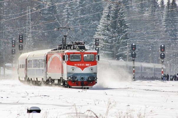 cfr-calatori-iarna-tren cfr calatori iarna tren - Cutremur de peste 4 grade în România, în această seară!