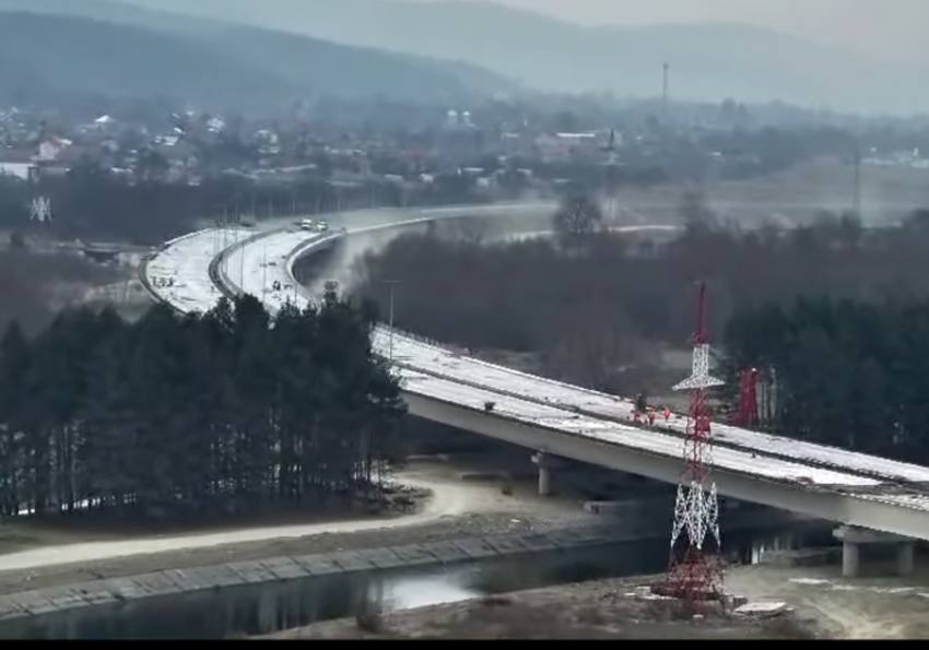 ”În scurt timp se va putea circula de la Curtea de Argeș la București, pe autostradă, pe o distanță de aproximativ 140 km” 1 Sursă foto: Screenshot FB CNAIR