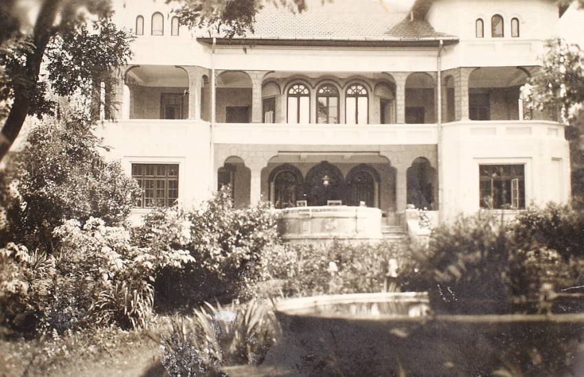 Conacul din Leordeni este scos din nou la vânzare 5 Conacul din Leordeni