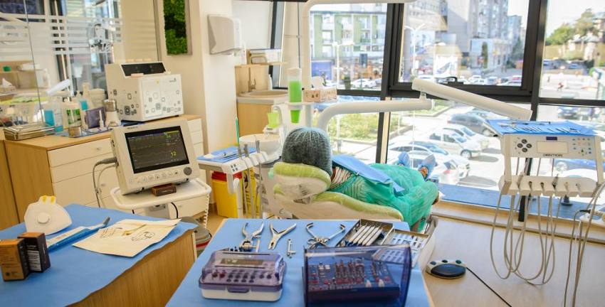 Dr. Teofil Anghelin. Succesul vine din dorința de a învăța constant și de a te adapta la schimbări 6 servicii si specialitati medicale Dr. Teo 1 1 - Dr. Teofil Anghelin. Succesul vine din dorința de a învăța constant și de a te adapta la schimbări