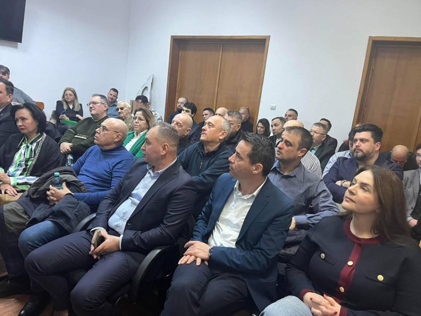 Sursă foto: FB Adrian Miuțescu.