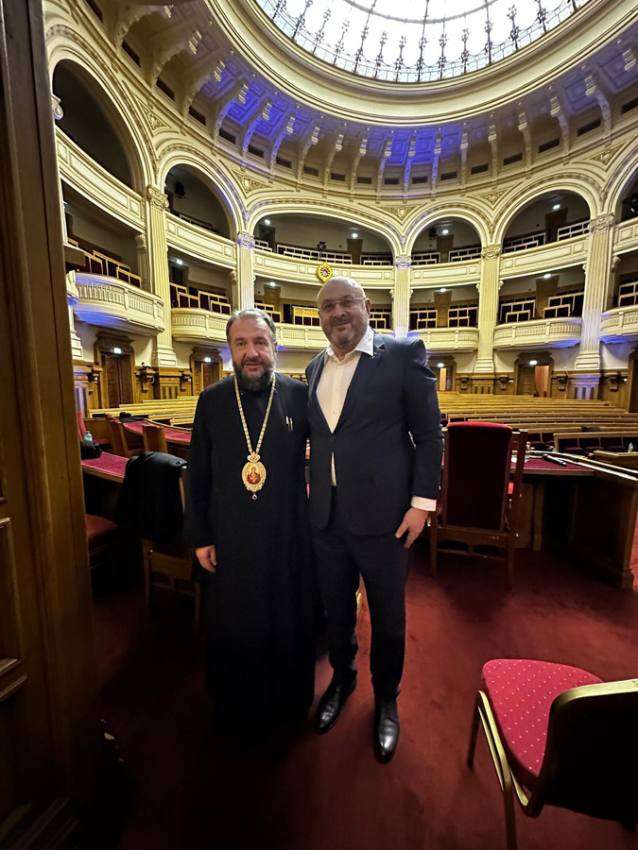 Ion Mînzînă: ”Să nu mai ascultăm la nevrednicile vorbe aruncate de tot felul de smintiți care iau cuvântul Domnului în deșert!” 3 Sursă foto: FB Ion Minzina.