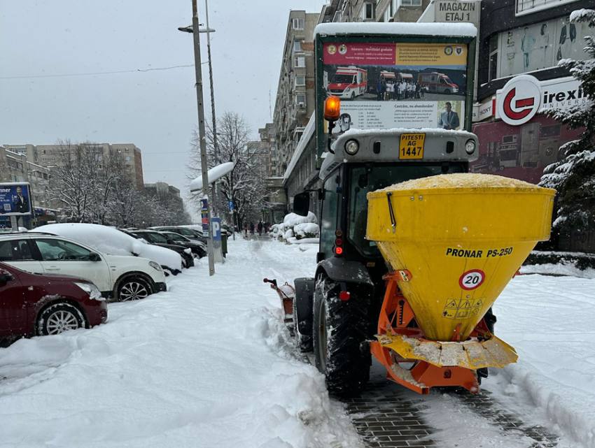 Cristian Gentea: Rămânem în stradă cu 35 de utilaje până vom curăța străzile din toate cartierele! 1 Sursă foto: FB Cristian Gentea.