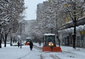 Cristian Gentea: Rămânem în stradă cu 35 de utilaje până vom curăța străzile din toate cartierele! 1 Sursă foto: FB Cristian Gentea.