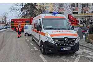 cats - Pitești: Tragedie de Sâmbăta Morților! A ars de viu de la o candelă