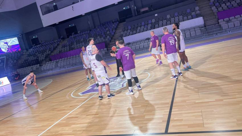 Peste 1.000 de oameni au fost în tribune. Duel memorabil la Pitești Arena: Jucători vs suporteri! 8 Sursă foto: FB Cristian Gentea.