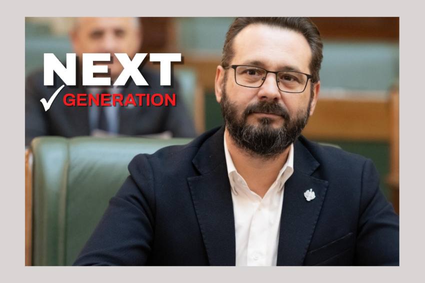 Mihai Coteț: Toți reprezentăm generația momentului și avem aceeași datorie și responsabilitate pentru viitor! 38 Mihai Coteț