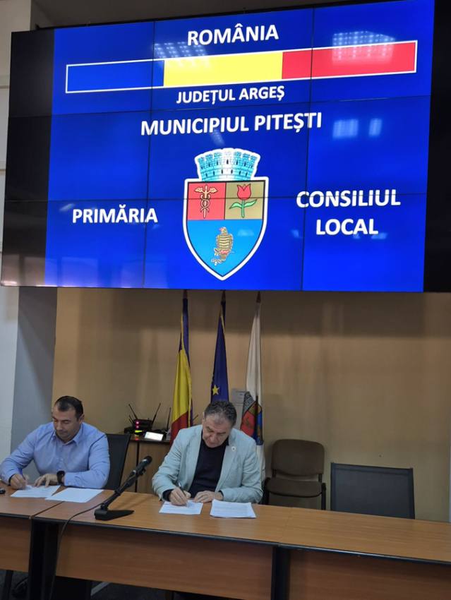 Primăria pune corpuri de iluminat LED în 4 parcuri din Pitești 2 Sursă foto: Primăria Municipiului Pitești.