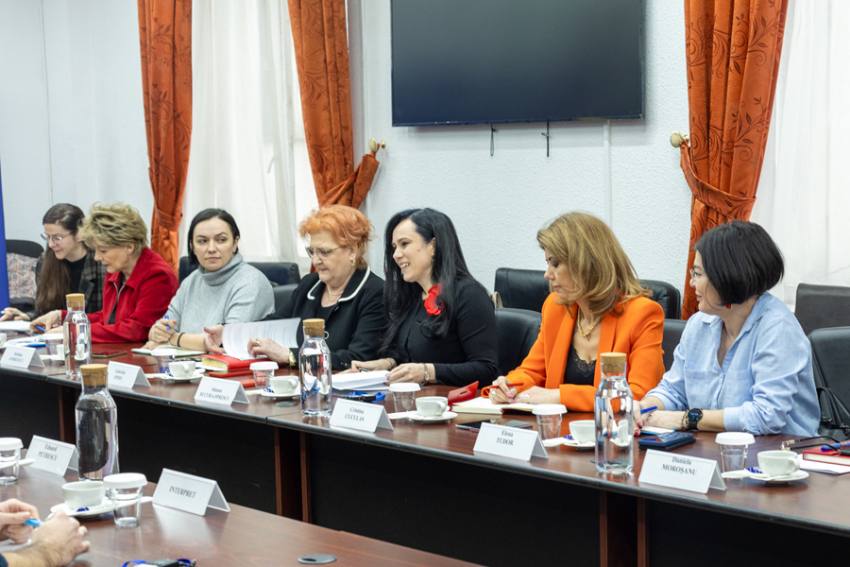 Ministrul Simona Bucura-Oprescu: ”Fiecare copil trebuie să aibă șansa de a se dezvolta” 1 Sursă foto: FB MMFTSS.