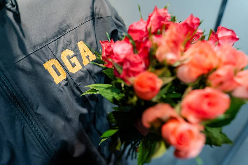 Polițiști din cadrul Direcției Generale Anticorupție au oferit flori și mărțișoare 1 politisti anticoruptie flori