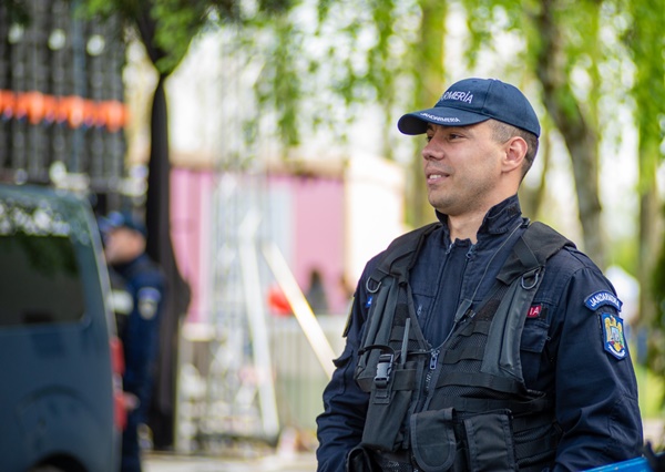 e2f514cd-893f-49c2-bbe7-3768735ad606