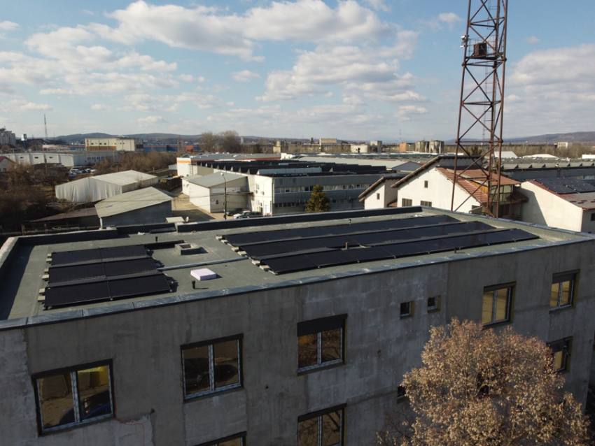 Proiectul de renovare energetică a sediului Regiei Județene de Drumuri Argeș, în grafic pentru finalizare în vara aceasta 4 Sursă foto: FB CJ Arges