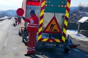 480800126 941049341565653 9188120133229892661 n - Lucrări de asfaltare pe DN 7 Pitești – Râmnicu Vâlcea! Trafic restricționat