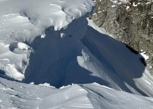 482004952 1073175424837004 4741112372248050585 n - Risc însemnat de avalanșă în munții Bucegi