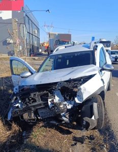 Accident în Albota! Impact violent între 2 mașini 3 119a37fc 26f1 41b5 adfe 45fe6e97eded - Accident în Albota! Impact violent între 2 mașini
