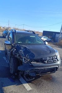3f5ec0f7 d215 44e5 8133 9283938dc37a - Accident în Albota! Impact violent între 2 mașini