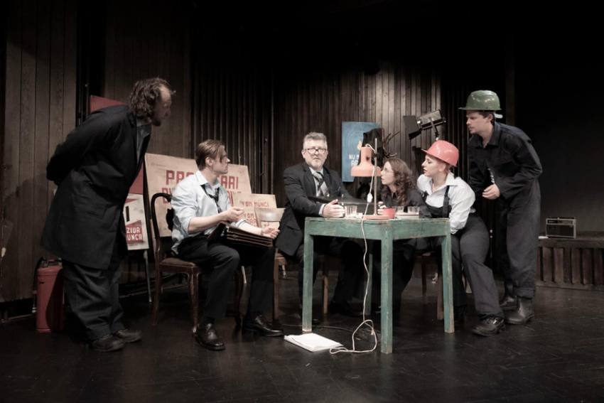 Teatrul ”Alexandru Davila”: 77 de ani de inspirație și pasiune pentru arta scenică!" 4 Sursă foto: Arhivă Teatrul “Alexandru Davila”