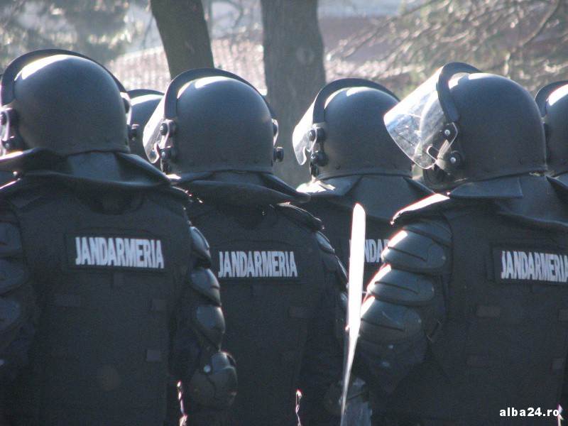 1254-277686-jandarmi